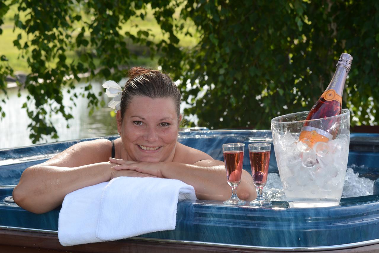Revontuli Resort Rooms Hankasalmi Exteriér fotografie
